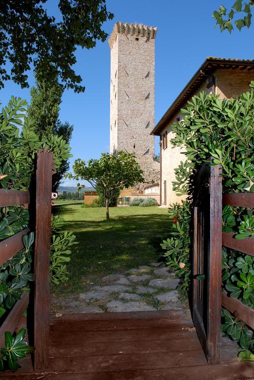Agriturismo Le Due Torri - Torre Quandrano Cannara Exteriér fotografie